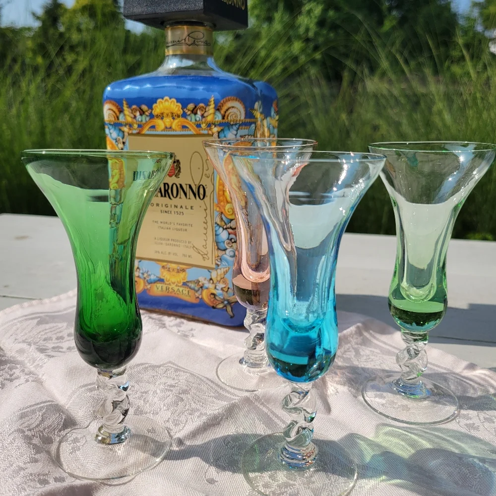 Cordial Glasses ~ Shot Glasses ~ Set of 4 (2 are chipped) FINAL PRICE ITEM!
